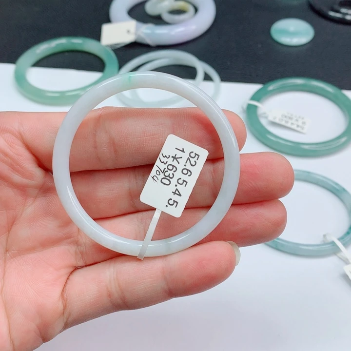 翡翠未镶嵌手镯52-53叮当