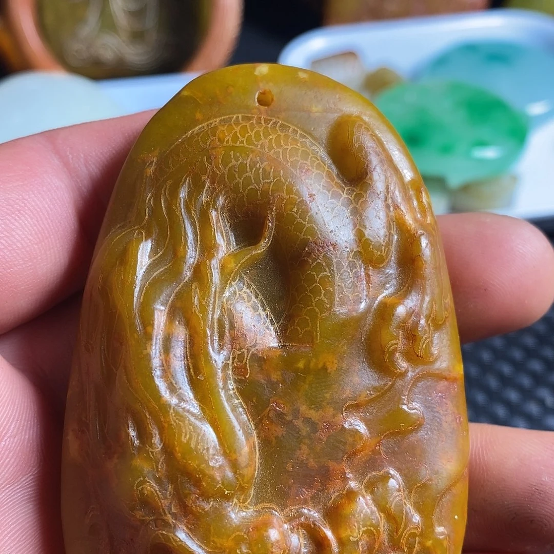 岫玉未镶嵌珠宝奇石