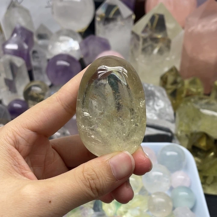 16未镶嵌水晶黄水把玩