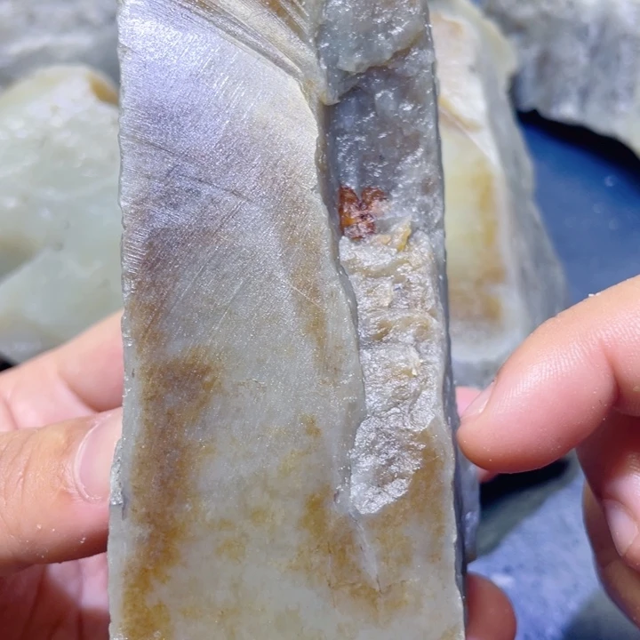 和田玉未镶嵌珠宝半成品