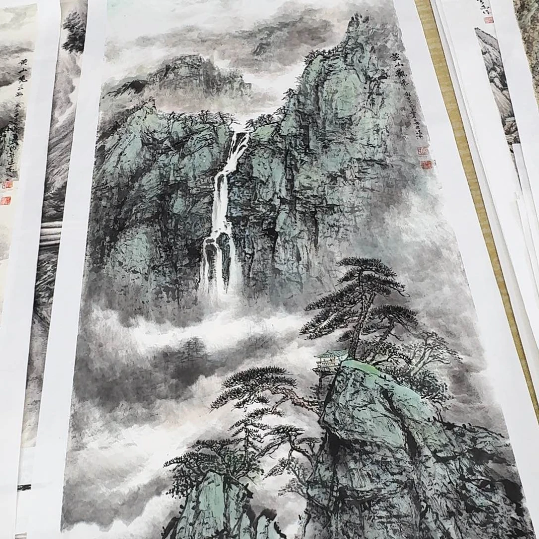 归***巢国画四尺整纸手绘
