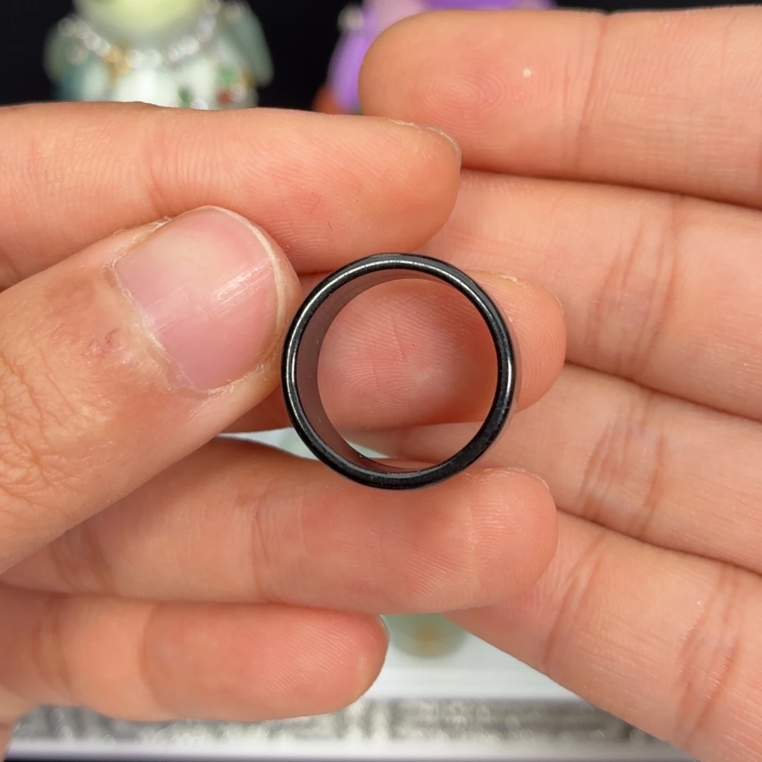 摘****翡翠未镶嵌颈饰预