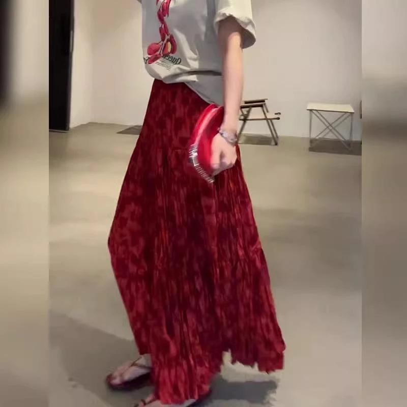 轻熟风宽松显瘦垂感褶皱红色半身裙2025夏季新款洋气减龄百搭裙子