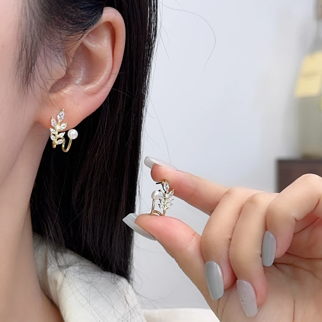 【黑糖饰品】 法式轻奢时尚珠珠耳钉简约个性甜美耳环E1799