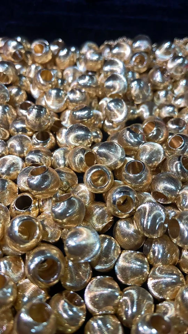 阿联酋-典藏轻奢js06a8吊坠