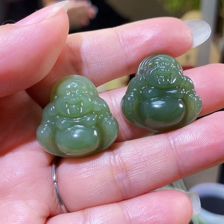 和田玉未镶嵌颈饰发1