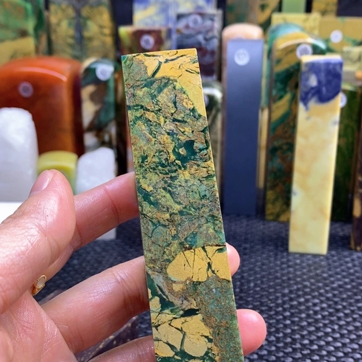 四川石行*青田石印章石