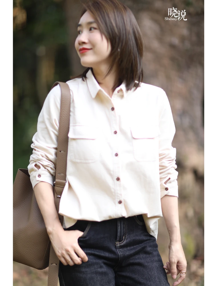 文艺复古时髦休闲宽松工装口袋设计灯芯绒浅杏色长袖翻领排扣衬衫