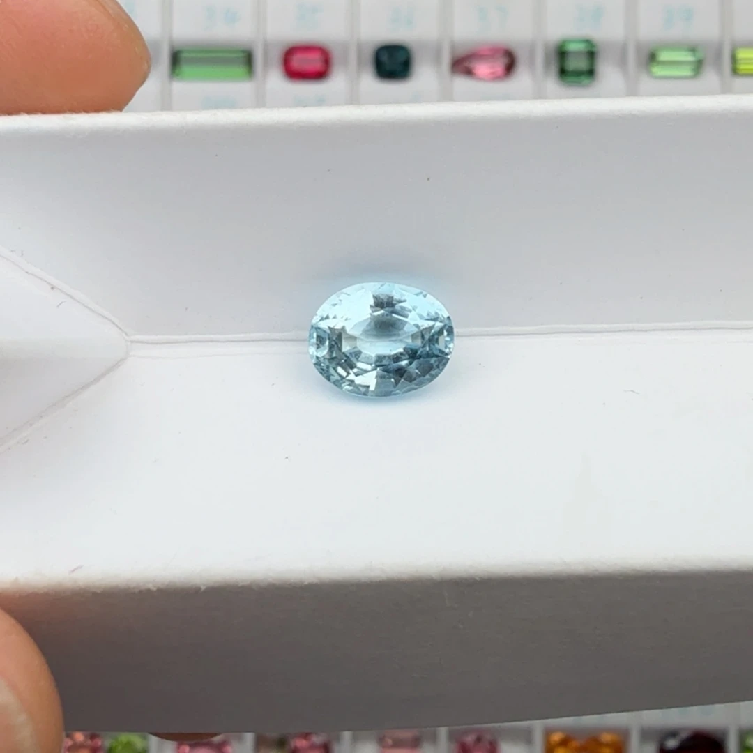 海蓝宝石裸石天然圣玛利亚色1.88克拉