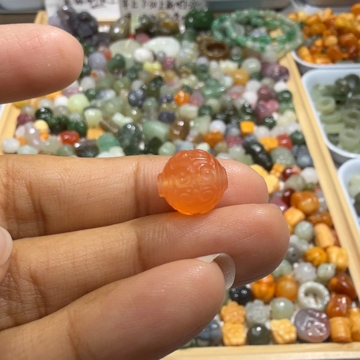 和田玉未镶嵌珠宝半成品