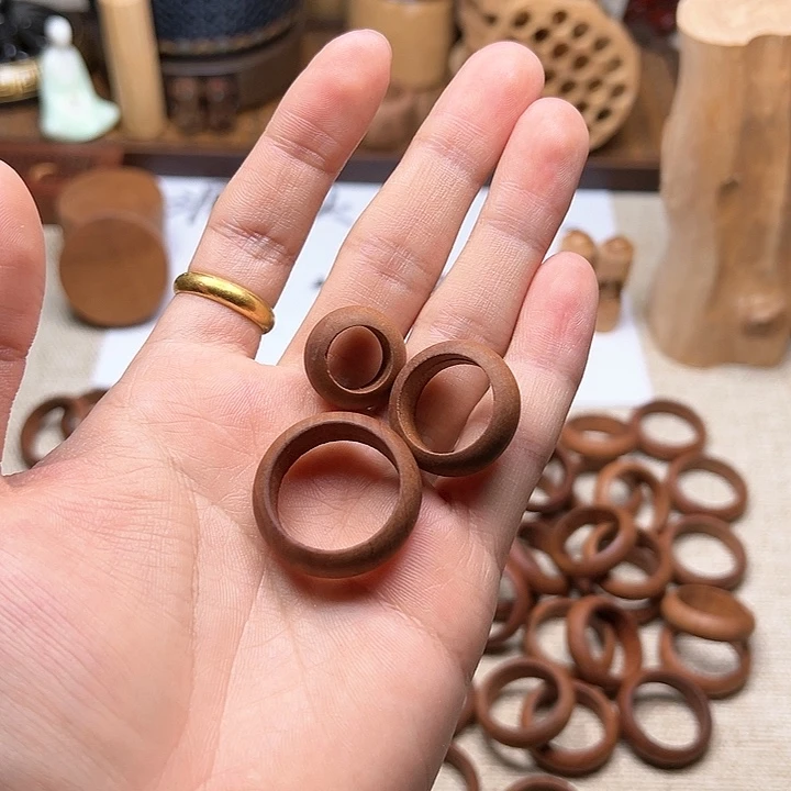 檀香木手串/手链戒指三件套（瑕疵）