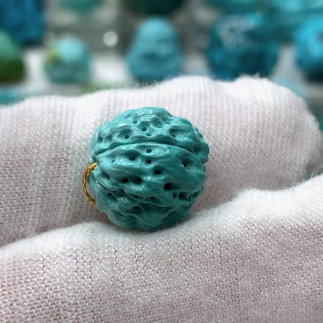 绿松石未镶嵌天然原矿 地大质检14.3mm