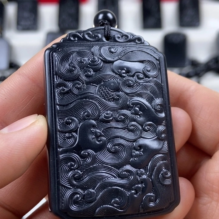 和田玉（墨玉）未镶嵌颈饰五福鲤鱼