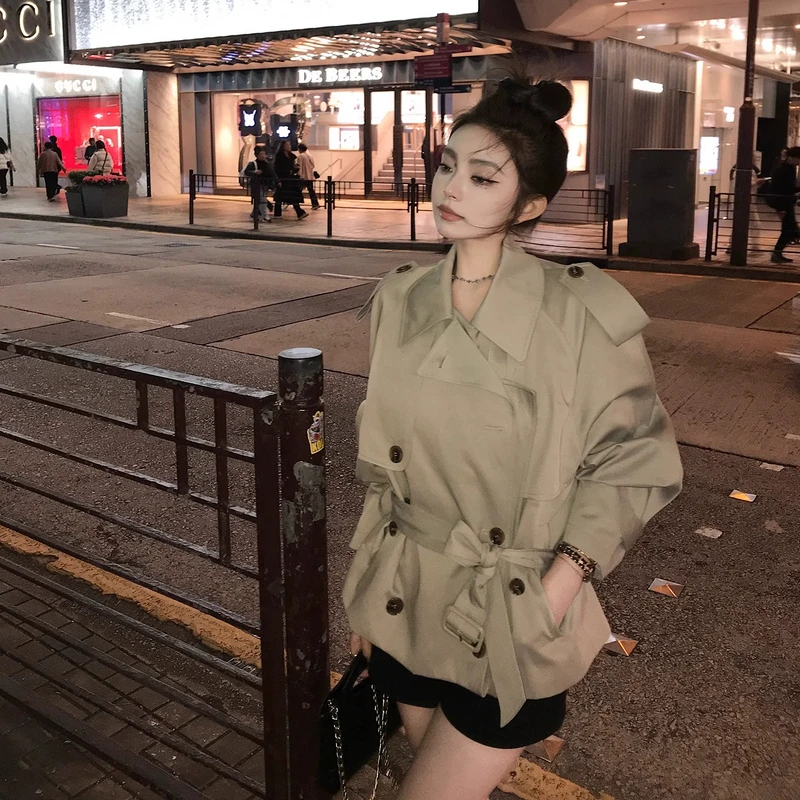 “时髦伦敦er”icon机场路透氛围感 高密斜纹显瘦廓形感短风衣