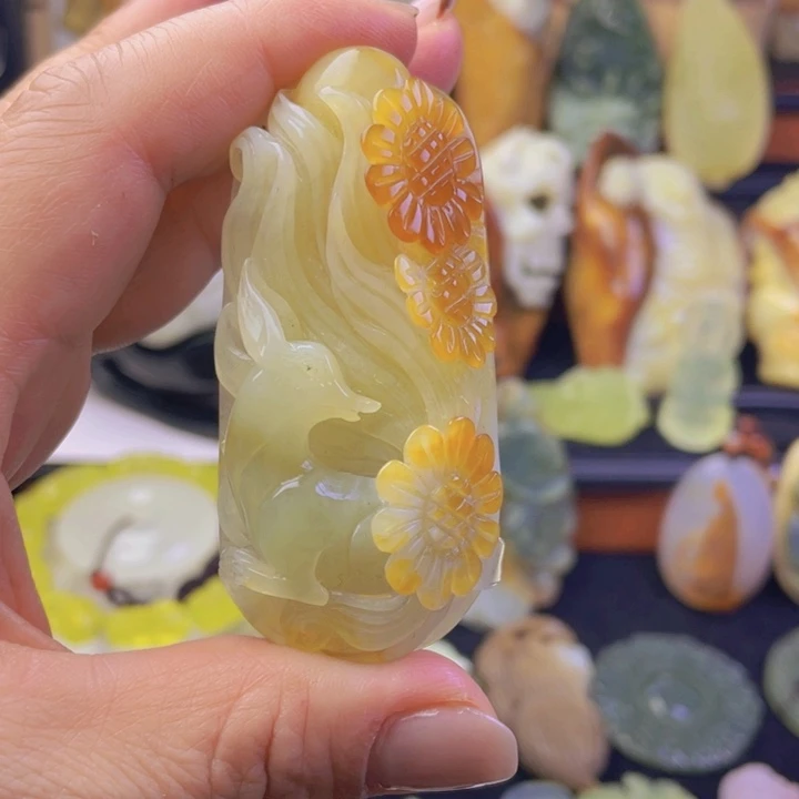 未镶嵌蛇纹石玉颈饰