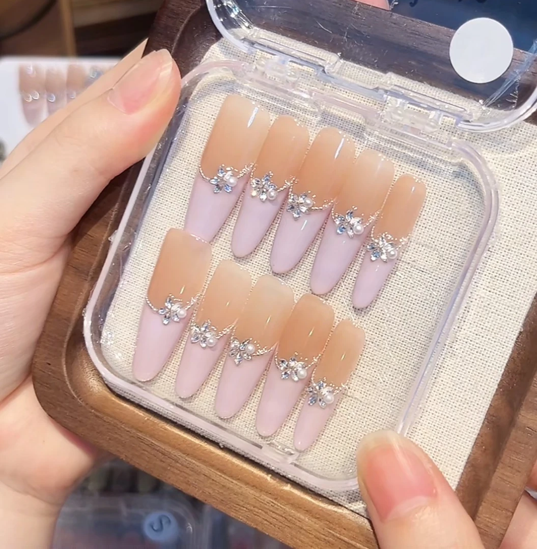【海棠依旧】——纯手工穿戴甲