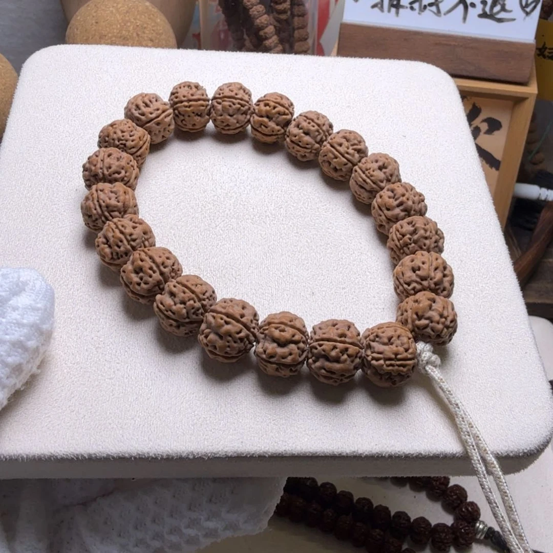 飞***扈金刚菩提手串老树王单圈 14.5mm士