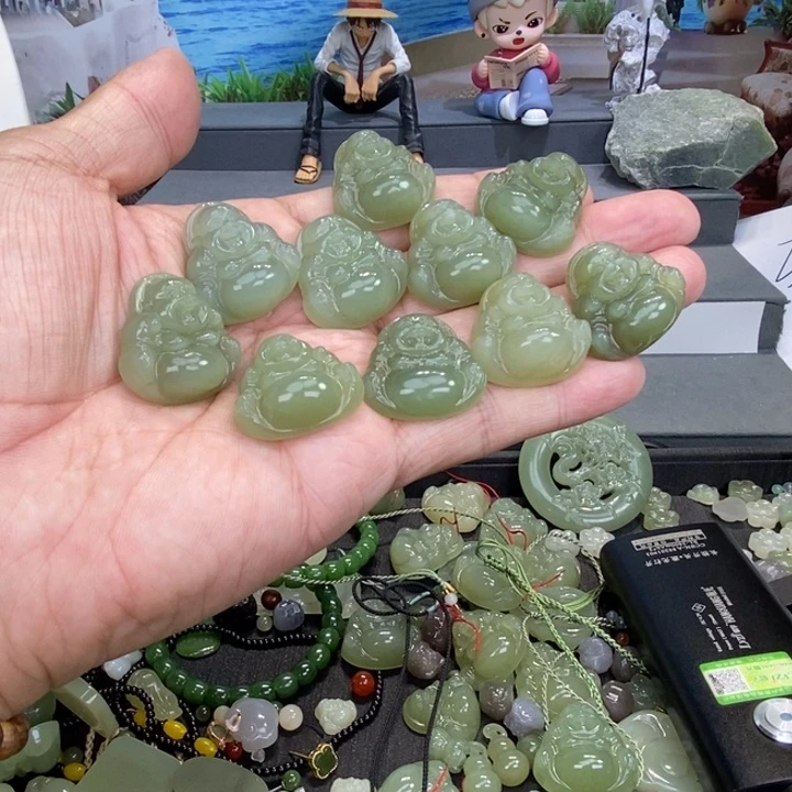 和田玉颈饰未镶嵌小*多样性发货一个