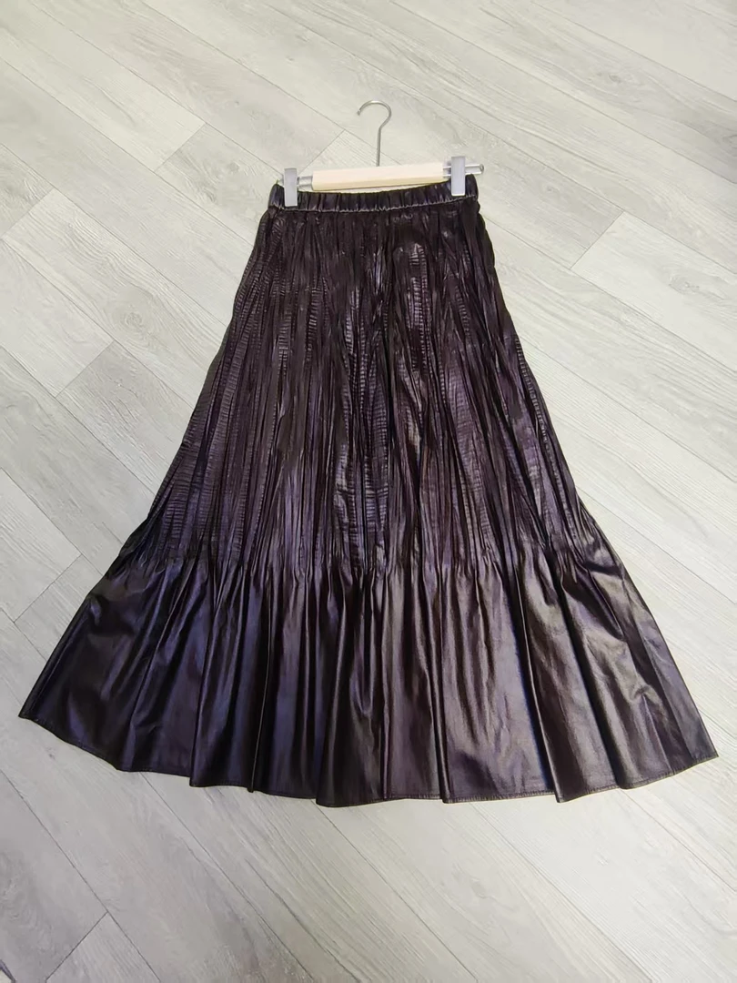 2025年秋季新款慵懒风常规褶皱高腰PU皮半身裙时尚大摆中长款裙子