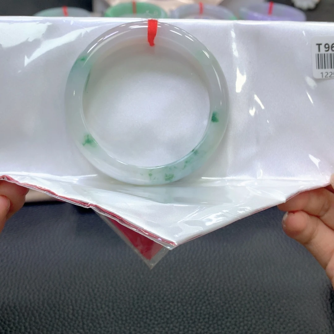 翡翠未镶嵌手镯14