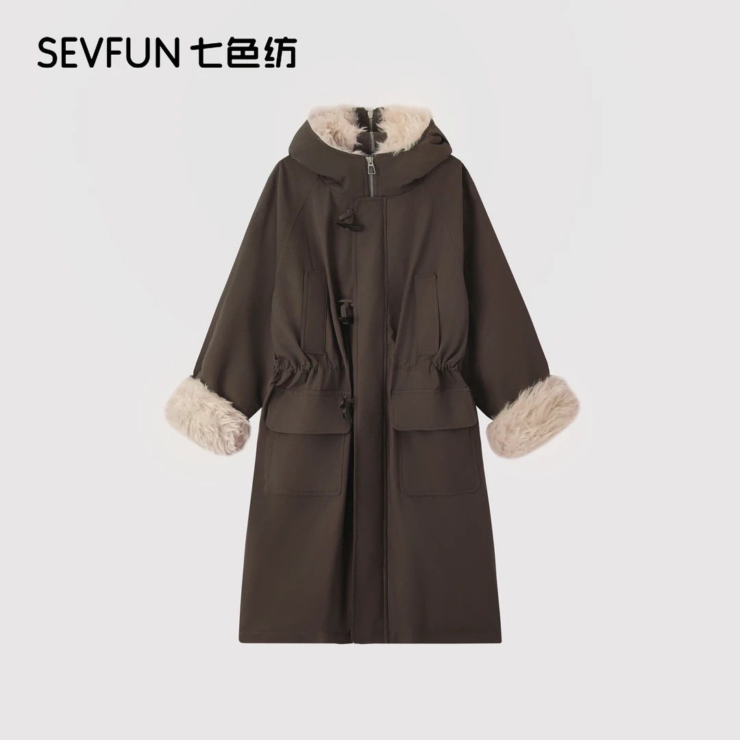 七色纺【彬彬BinBin】牛角扣连帽毛毛外套女中长款加厚大翻领羽绒服