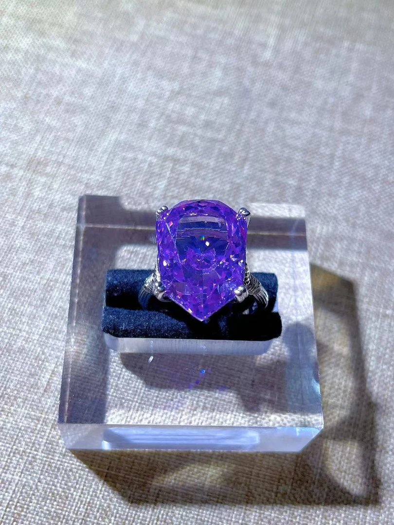 戒指 璀璨精美Tbbo31-23