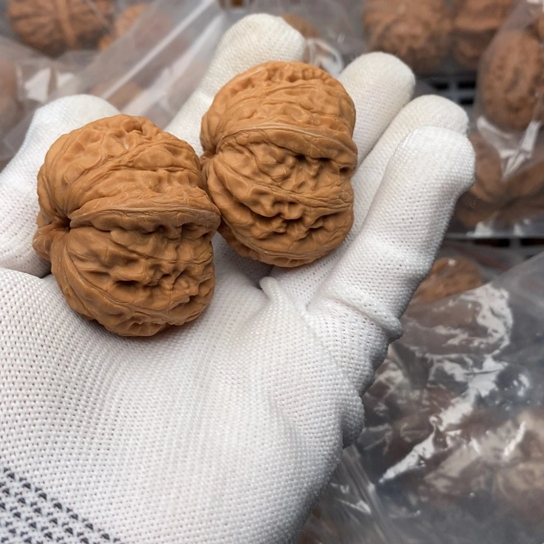 文玩核桃把件元宝