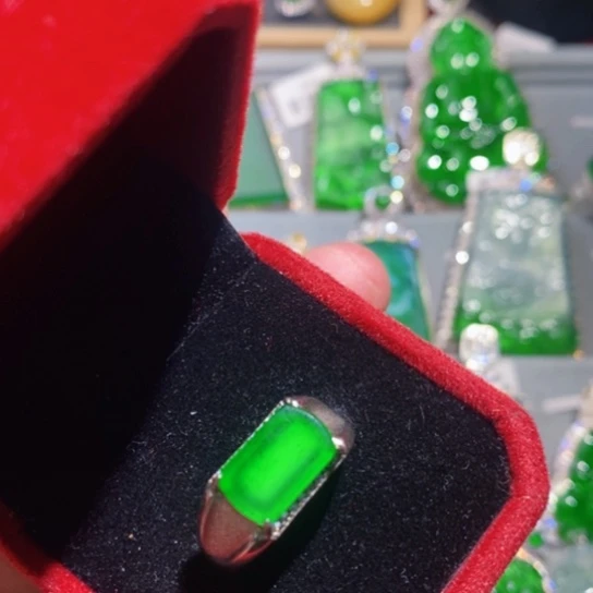 翡翠戒指未镶嵌戒指1