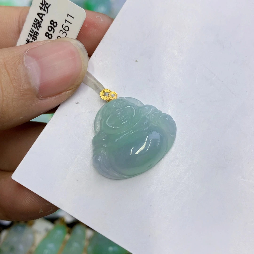 翡翠18K金镶嵌颈饰翡翠