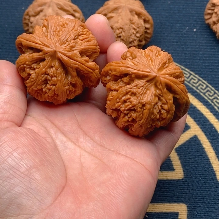 麦***刚吊坠文玩核桃粗筋1