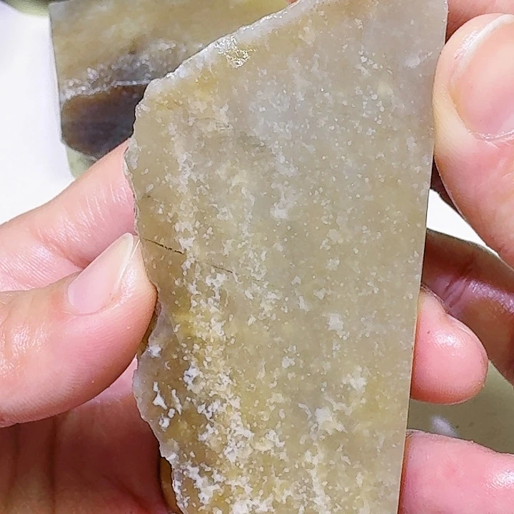 和田玉未镶嵌车挂