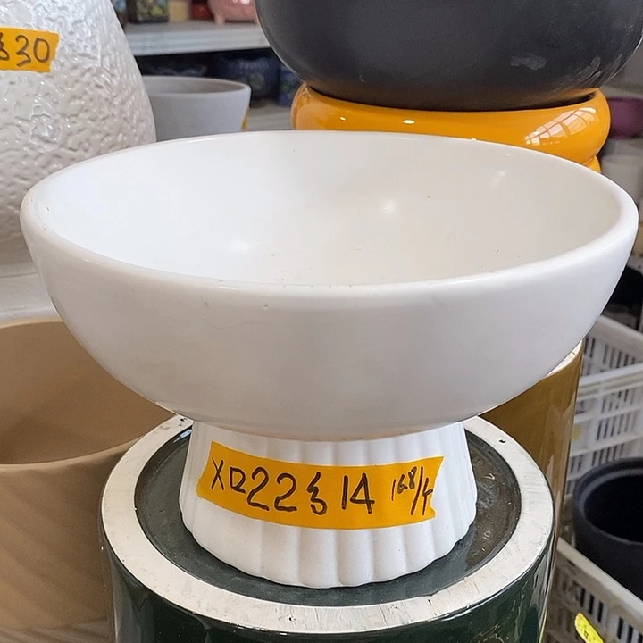 陶盆有孔 瑕疵针孔漏釉介意勿拍外口 22外高14