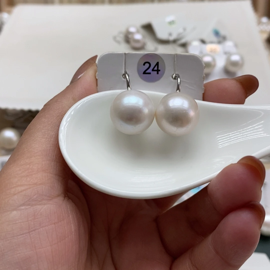 淡水珍珠银S925镶嵌颈饰