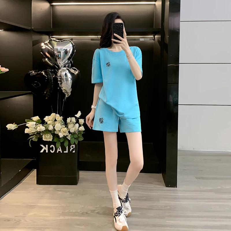 夏季新款韩版湖蓝色时尚休闲运动套装t恤短裤宽松显瘦减龄女大板
