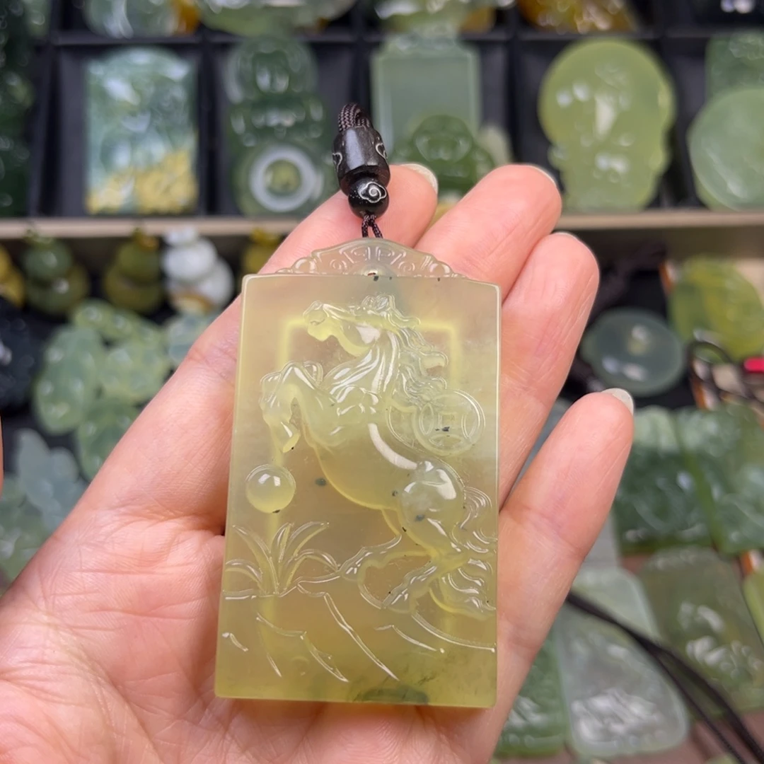蛇纹石玉未镶嵌吊坠(赠链)