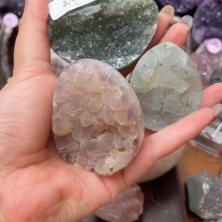 爱***六未镶嵌水晶大型摆件（非配饰）