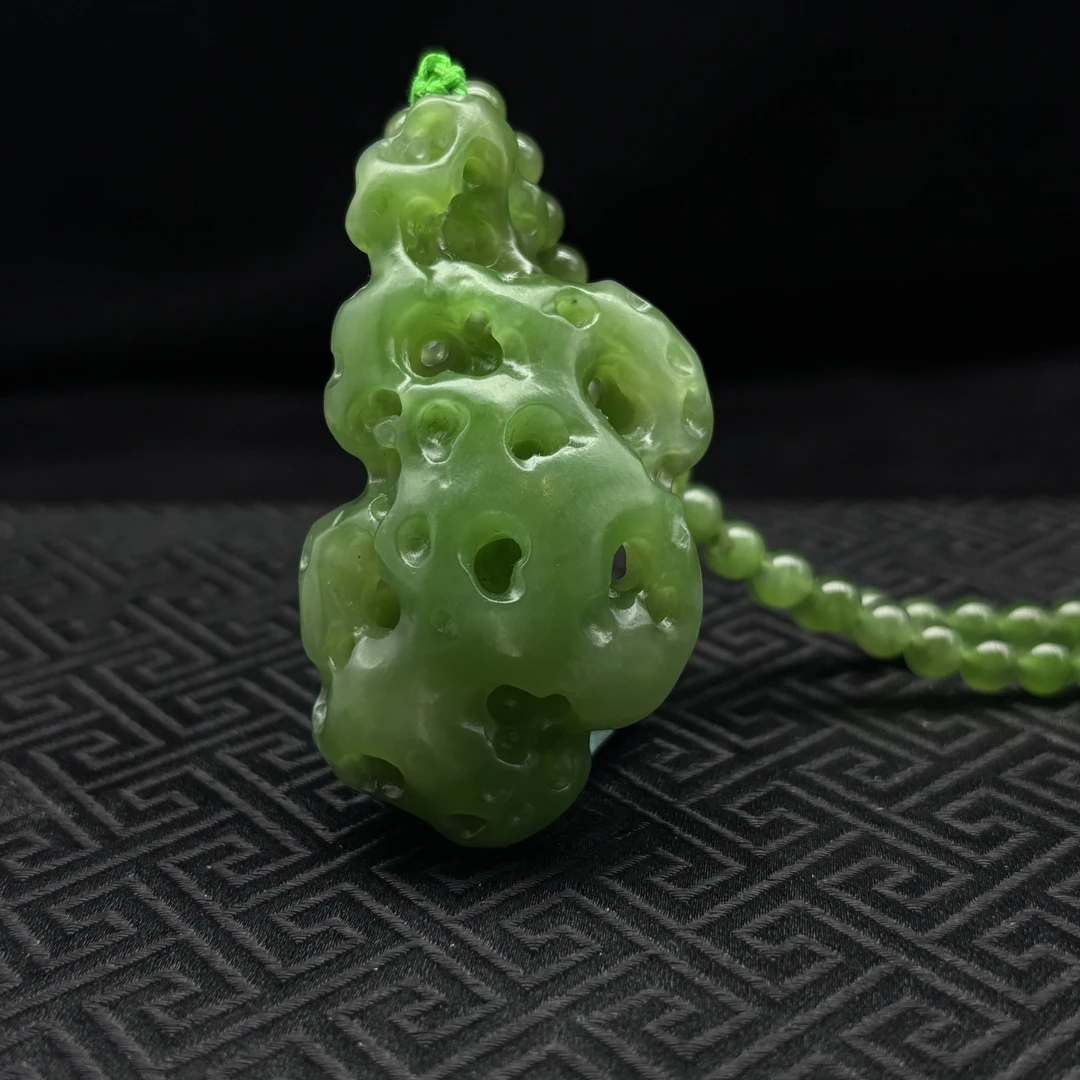 lot33 和田玉碧玉挂件/