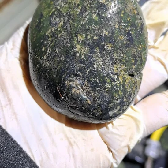 默***陌藏玉药王石原石一个摆件