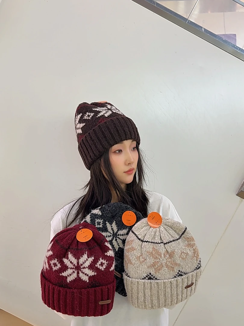 费尔岛枫叶毛线帽DOUER