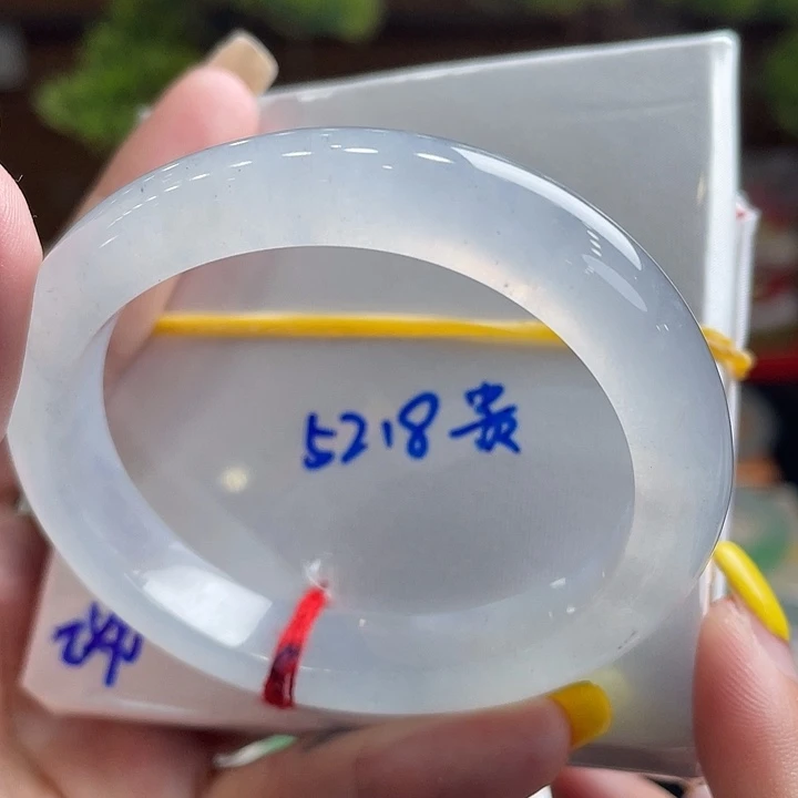 未镶嵌手镯翡翠52.8贵妃 白冰块