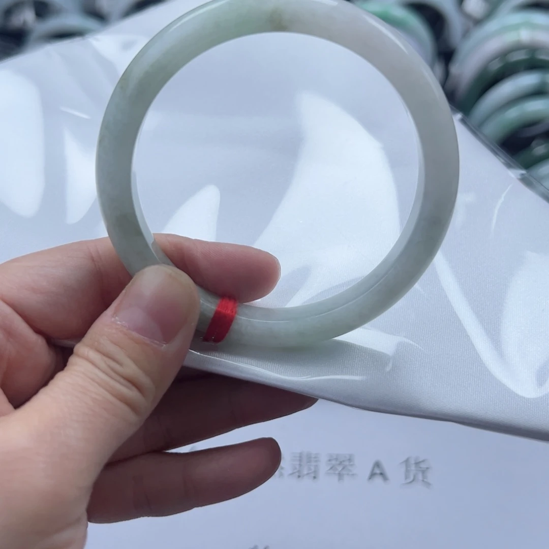 翡翠未镶嵌手镯手镯
