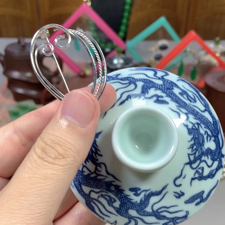 瓷片不会哈哈哈哈哈哈哈哈