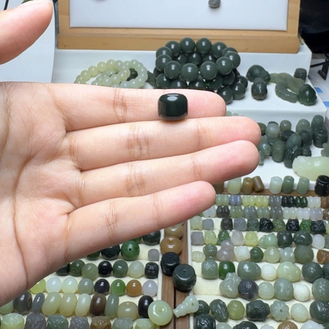 茶***道和田玉未镶嵌珠宝半成品和田玉新疆料塔青老型11-12