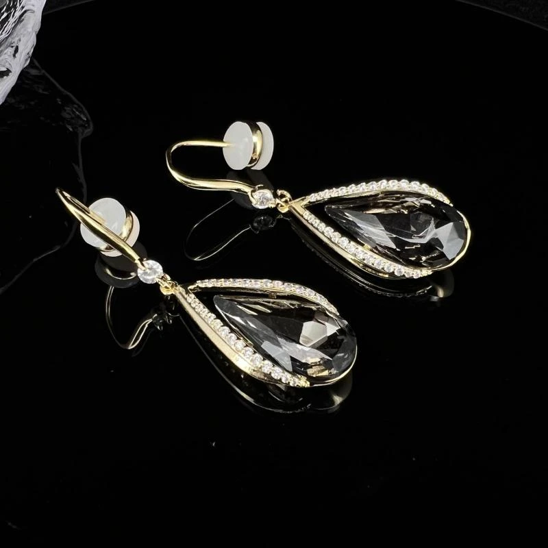 5453黑色水滴耳钉