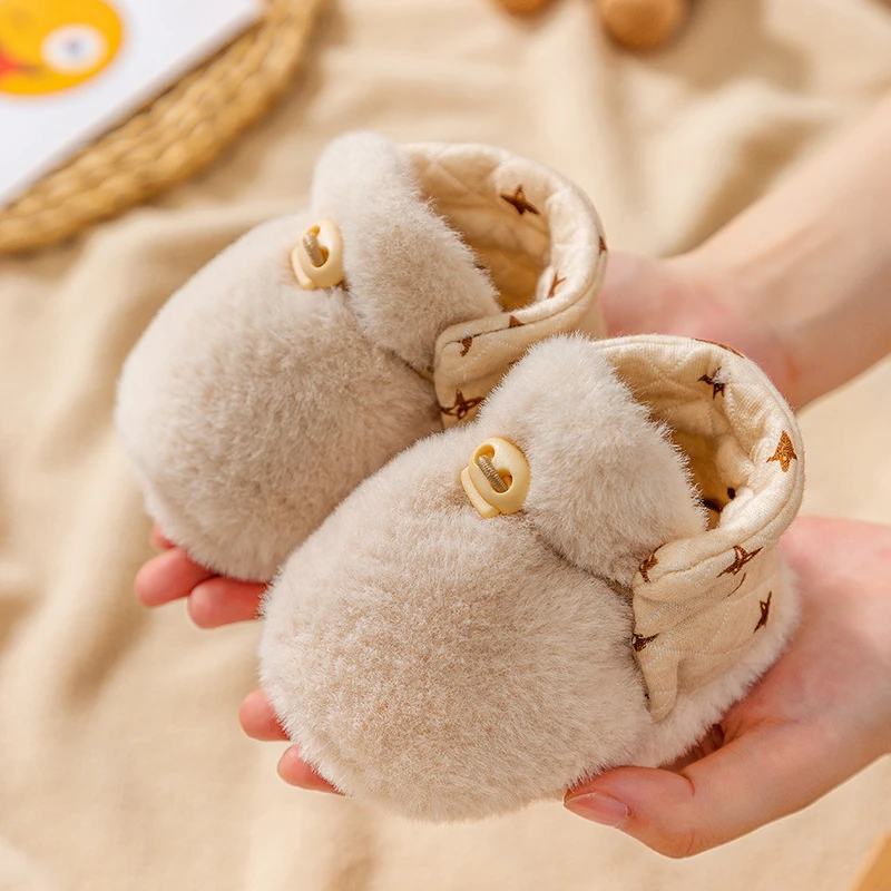 秋冬婴儿鞋软底棉鞋保暖0-3-6-12个月新生儿男女宝宝步前学步鞋袜