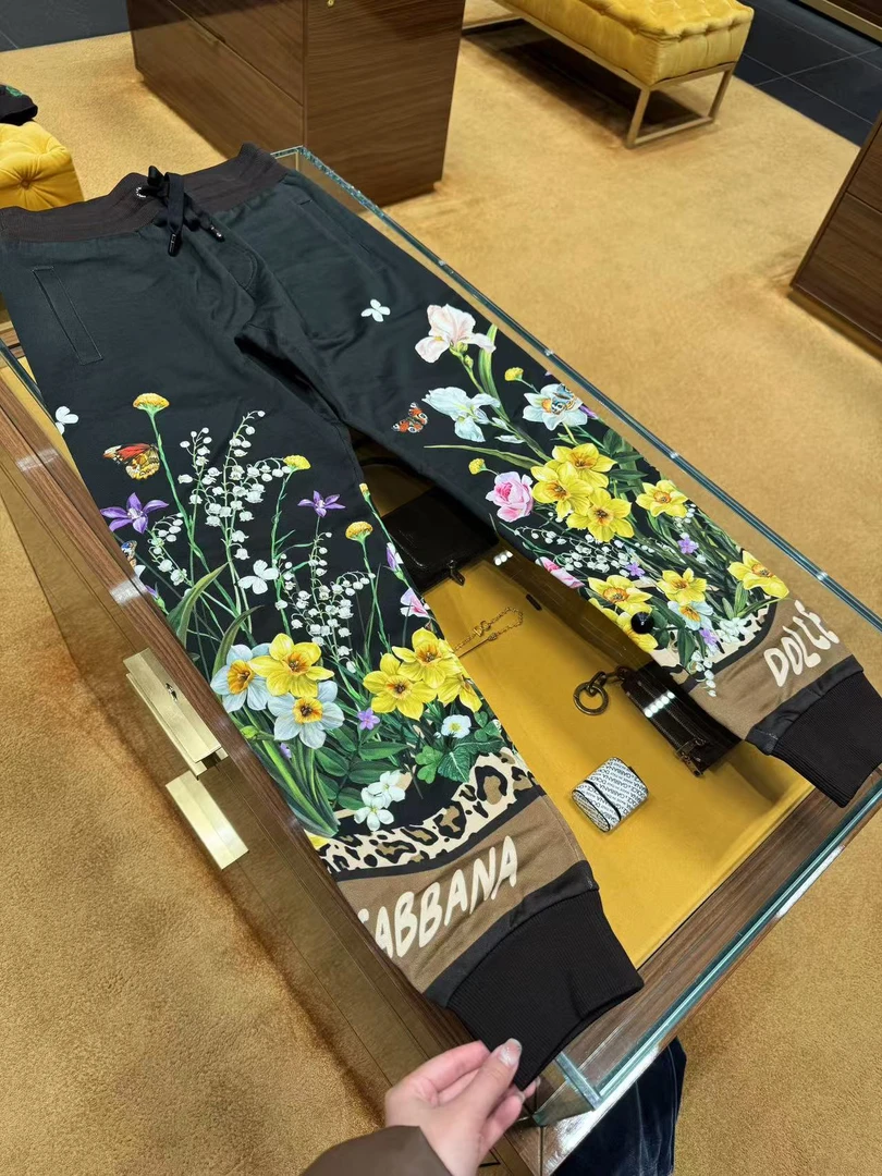 全新未使用D…G小兔卫裤男