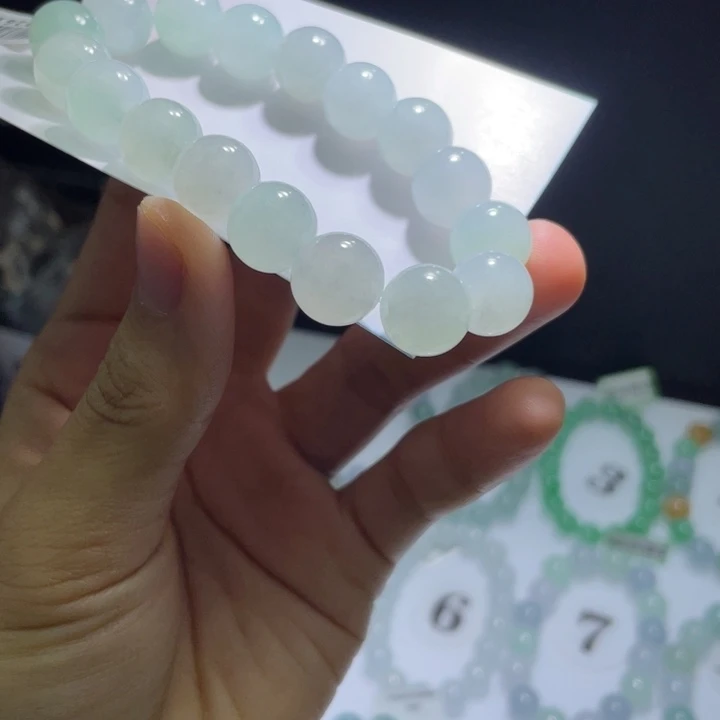 未镶嵌定制翡翠翡翠