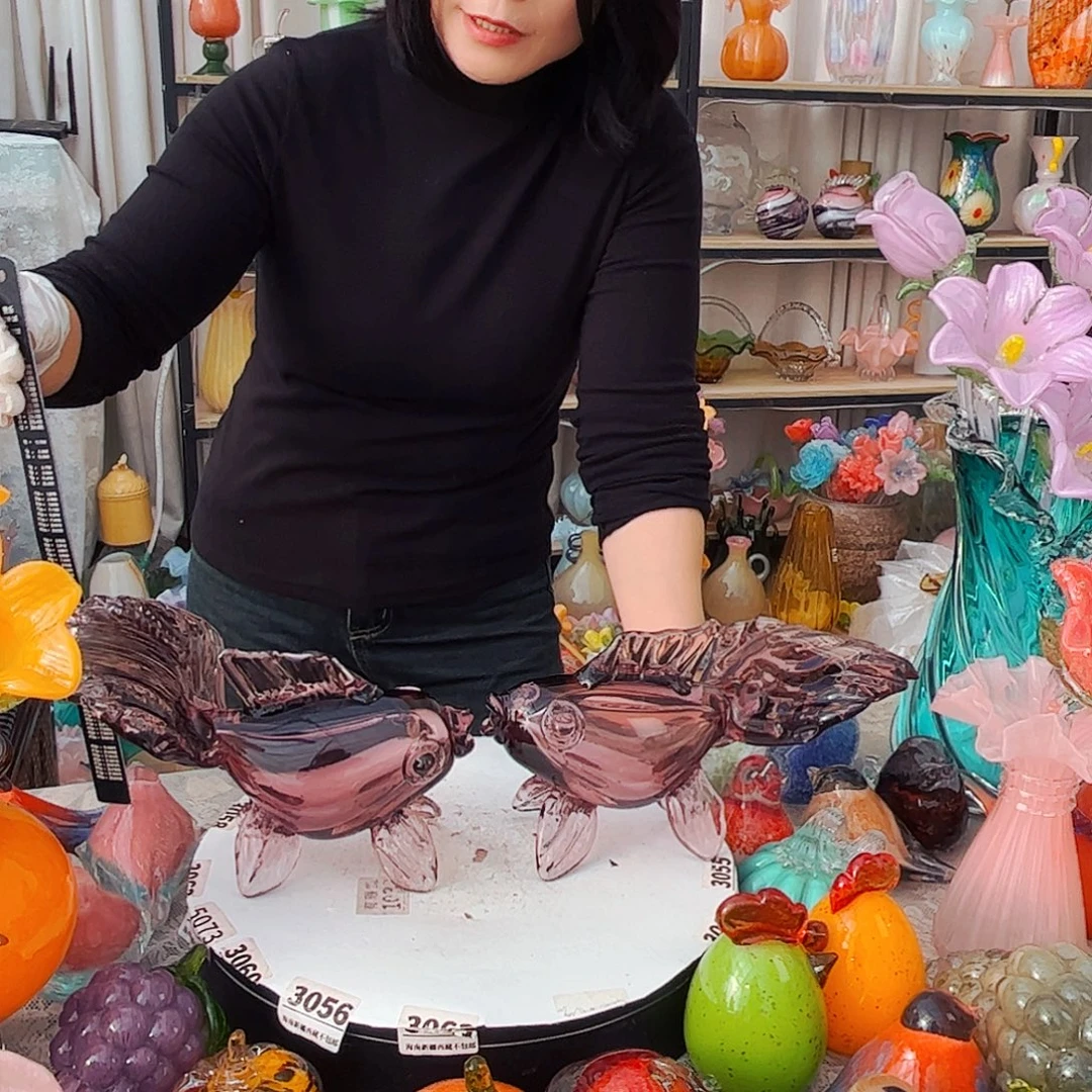 一对大金鱼福利家悦琉璃工艺品