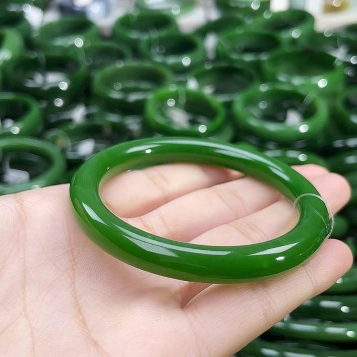 未镶嵌手镯和田玉（碧玉）