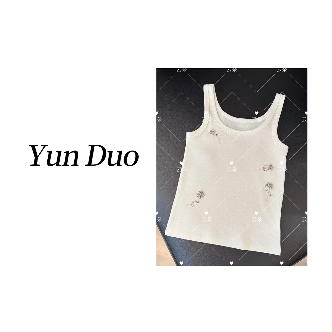 云朵定制 立体银色手工钉钻螺纹针织背心LD23